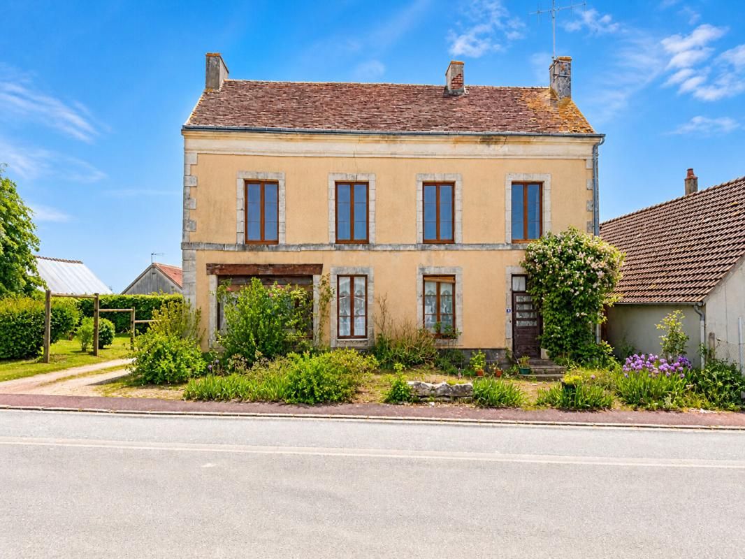 CONTILLY ANCIENNE AUBERGE À RÉNOVER - CONTILLY - ENVIRON 185 m² - FORT POTENTIEL HABITATION OU PROJET PROFESSIONNEL 1
