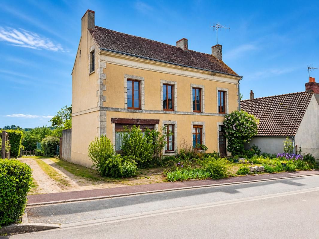 CONTILLY ANCIENNE AUBERGE À RÉNOVER - CONTILLY - ENVIRON 185 m² - FORT POTENTIEL HABITATION OU PROJET PROFESSIONNEL 2
