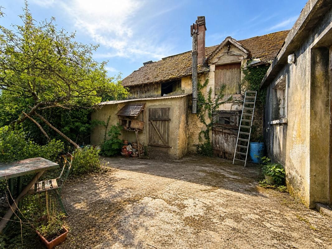CONTILLY ANCIENNE AUBERGE À RÉNOVER - CONTILLY - ENVIRON 185 m² - FORT POTENTIEL HABITATION OU PROJET PROFESSIONNEL 4