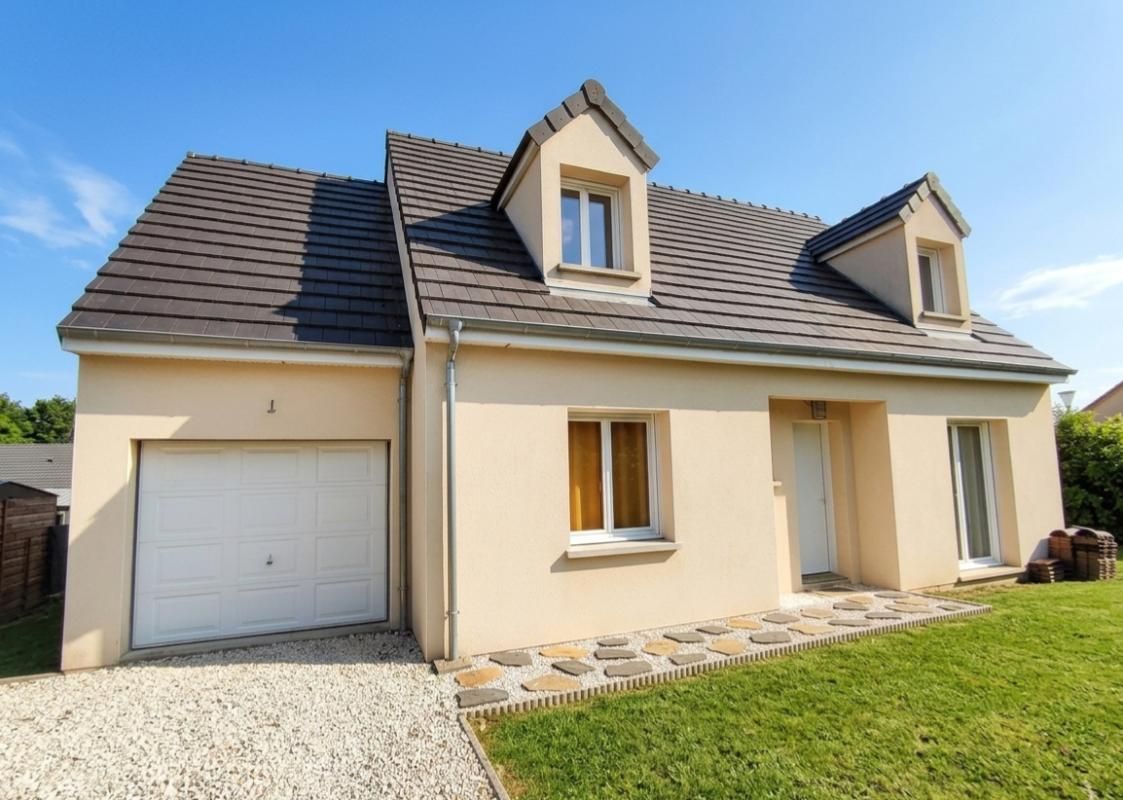 VOVES Maison Les Villages Voveens 4 CHAMBRES 111 m2 1