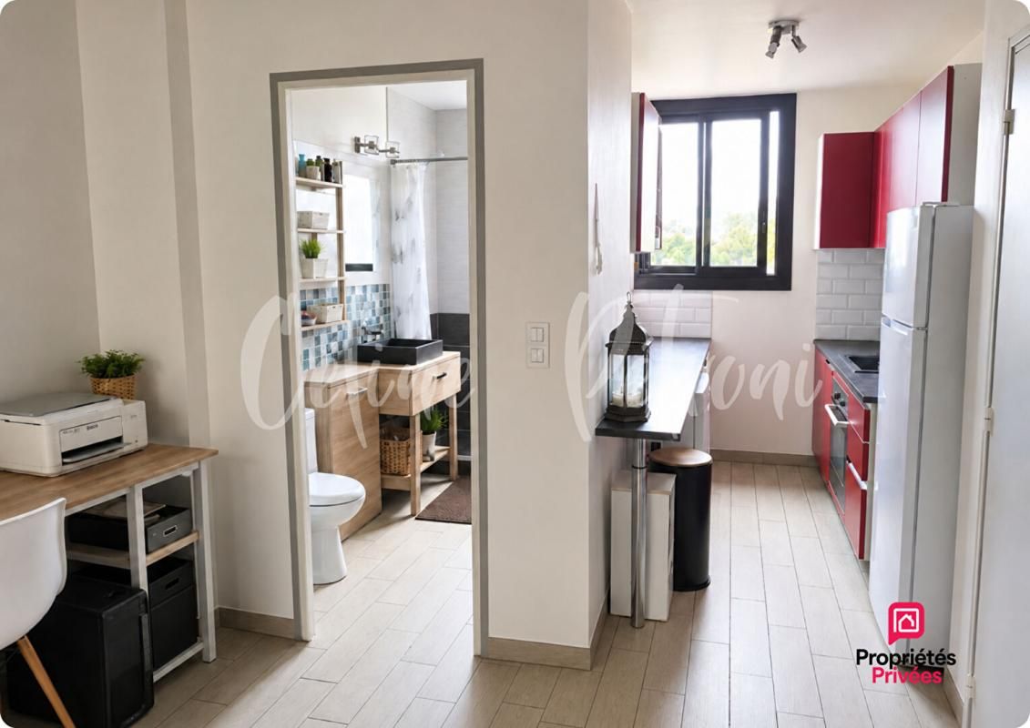 LE CANNET Bel appartement T2 de 37 m² situé au Cannet, dans le secteur recherché du Val des Fées. Prix : 150 000 4