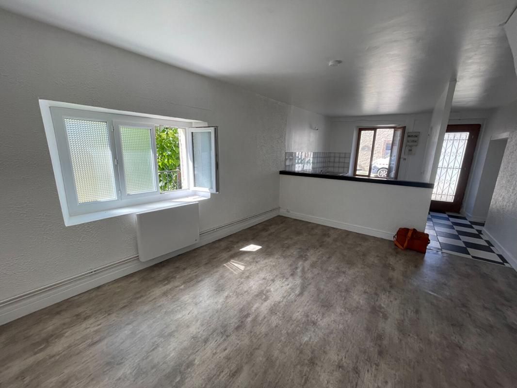 MONTCRESSON Maison Montcresson 76 m² 2