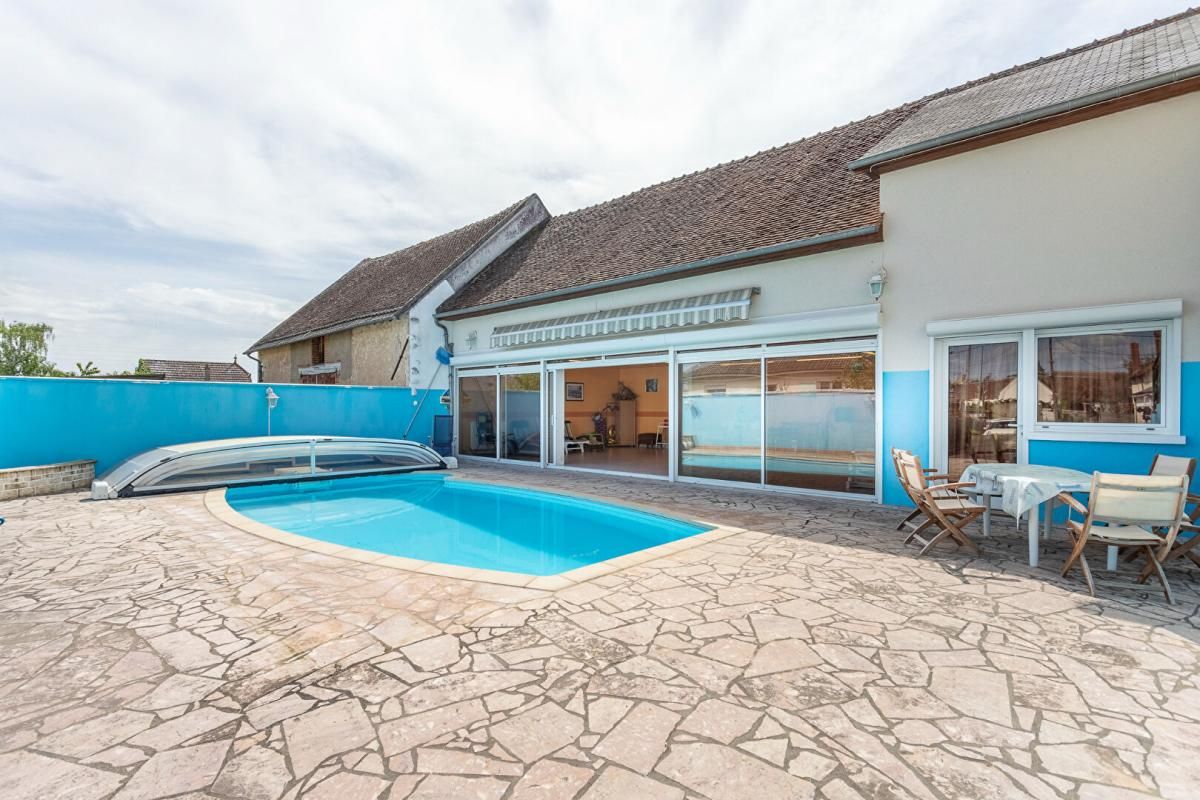 VILLEFRANCHE-SUR-CHER Maison Villefranche Sur Cher 11 pièces 320 m2 2
