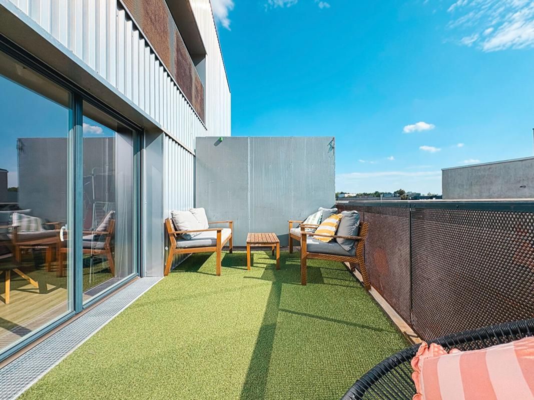 Appartement de 87 m2 avec terrasse de 61m2 et parking - Nantes