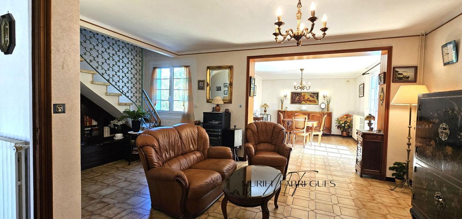 CASTELNAUDARY Maison T6 à Castelnaudary de 120m2, 4 CH, jardin, garage, proche commerce 4