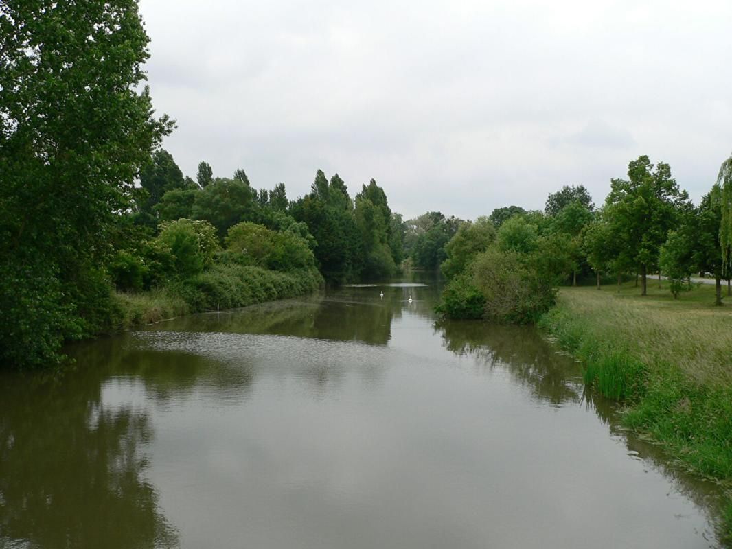 GENNES Propriété fort potentiel Saint Martin de la Place 3