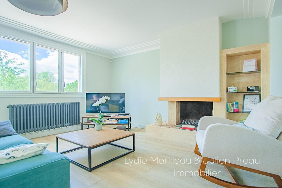 SAINT-AIGNAN-GRANDLIEU Maison familiale 6 pièces (167m²) 2