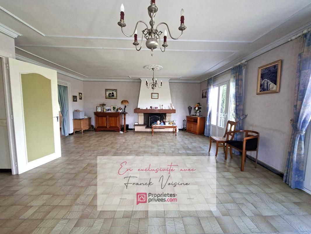 LE BOUPERE A VENDRE en exclusivité au Boupère, Maison de 190 m2 avec 4 chambres et 1 appartement sur un terrain de 880 m2 env 4