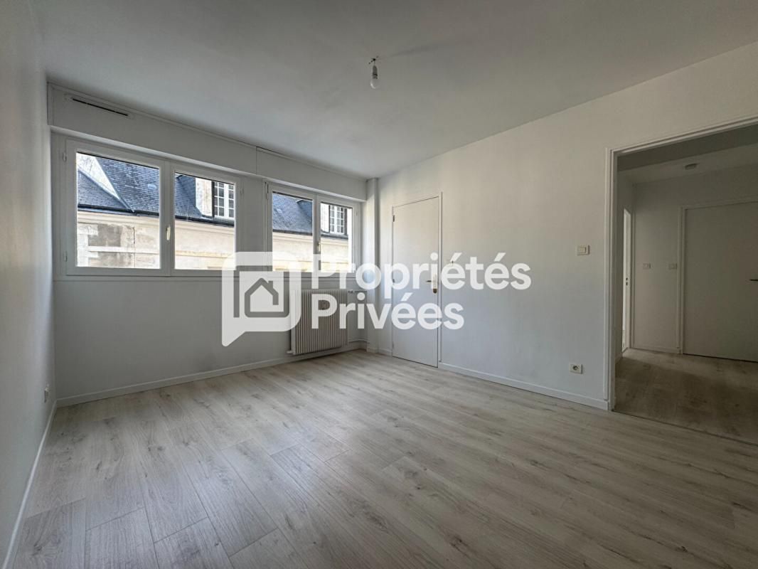 ORLEANS EXCLUSIVITE A VENDRE 45000 Orleans Appartement T2 pièces 37 M² ascenseur / parking 2