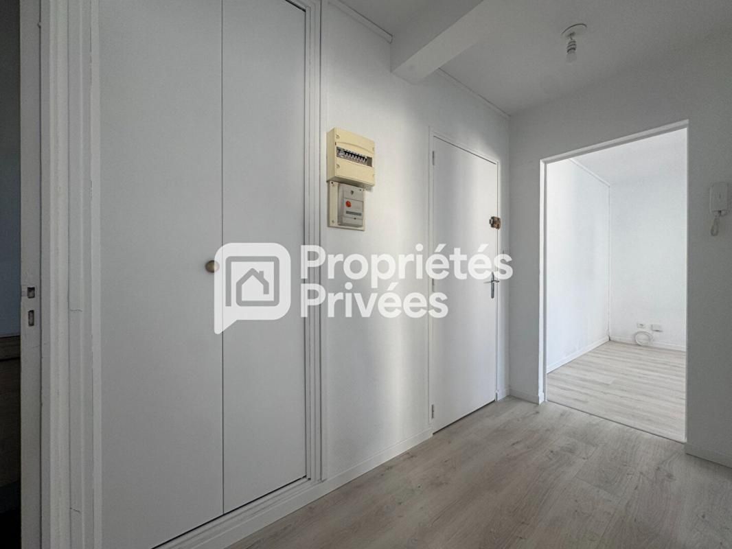 ORLEANS EXCLUSIVITE A VENDRE 45000 Orleans Appartement T2 pièces 37 M² ascenseur / parking 3