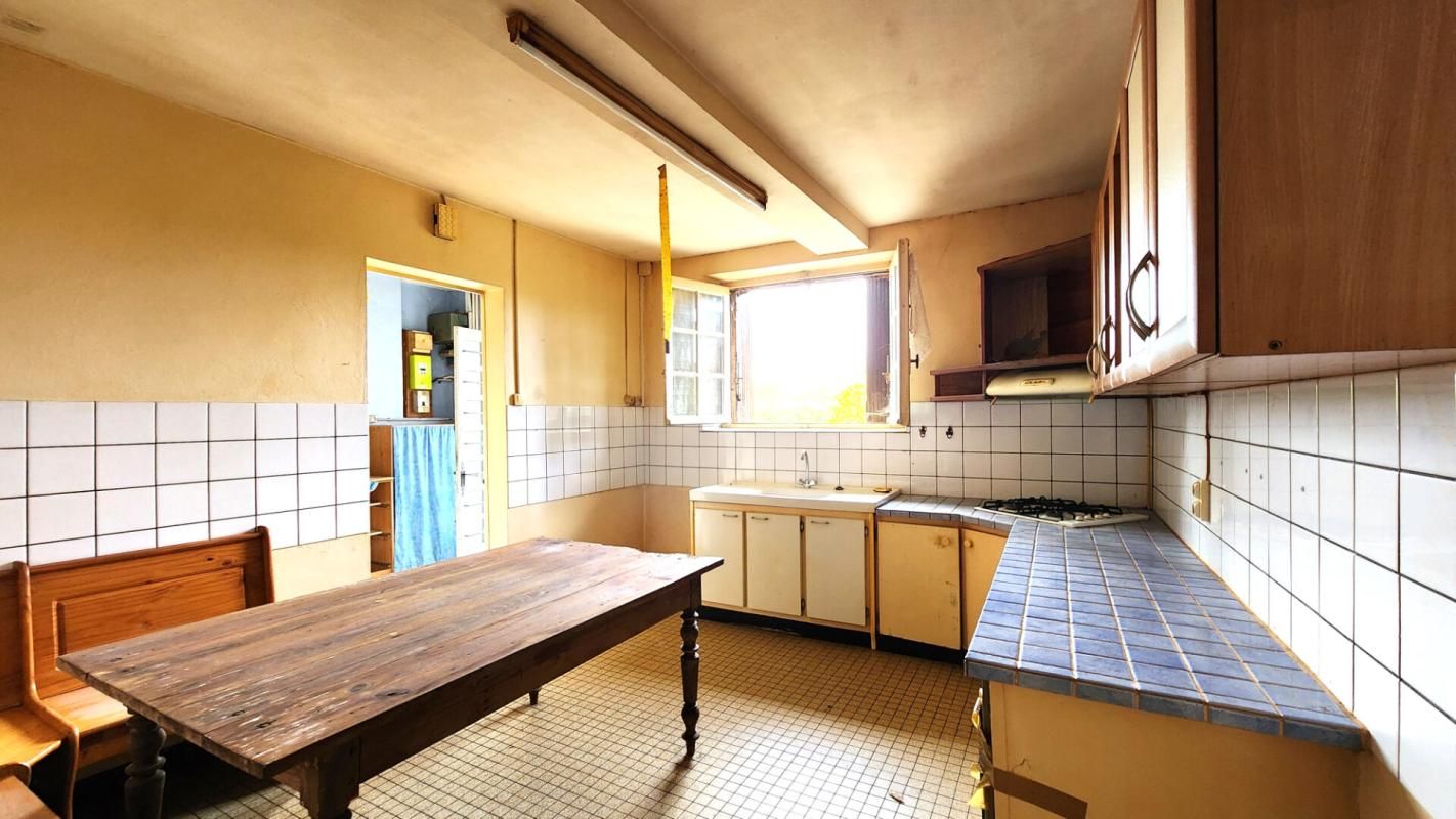 LAUREDE Maison Laurède 5 pièces 145 m² - Dépendance 200m² 4