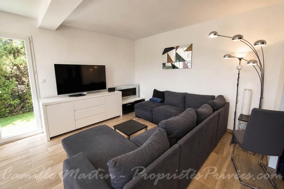 ROQUEBRUNE-SUR-ARGENS Maison récente 4 pièces avec jardin, garage et terrasse - Roquebrune-sur-Argens 3