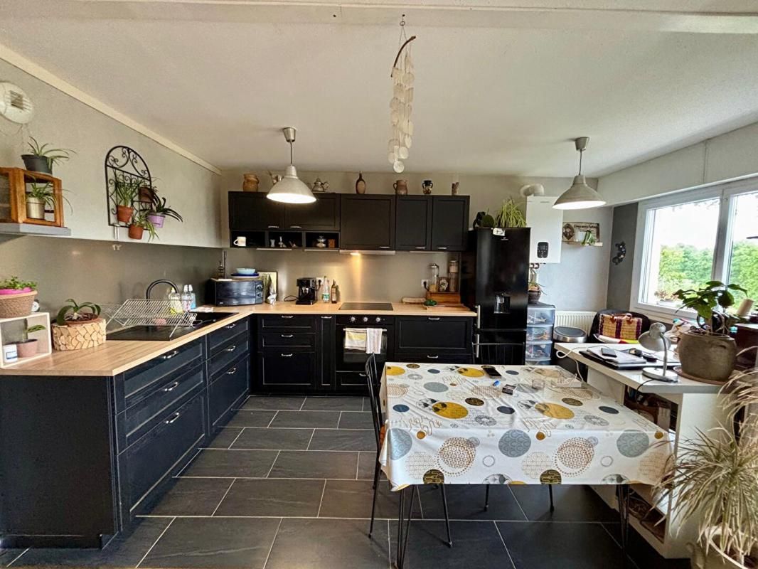 NEVERS Appartement 50m²  - 2 pièces lumineux avec balcons - Secteur recherché de Nevers - Investisseur 2