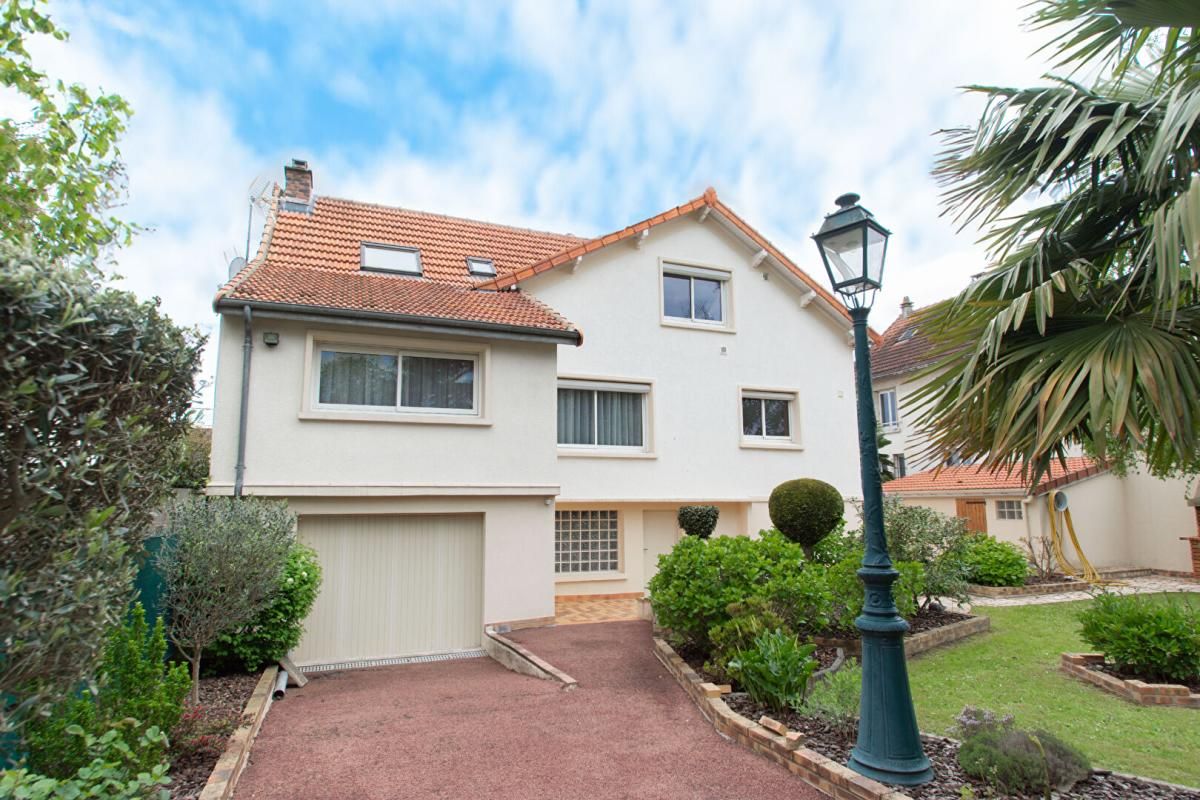 BRETIGNY-SUR-ORGE Maison Bretigny Sur Orge 11 pièce(s) 232 m2 2