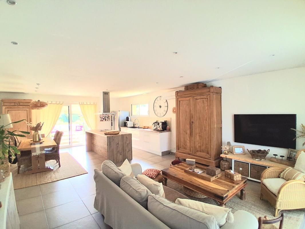 HOSTENS Charmante maison contemporaine de 2016 4