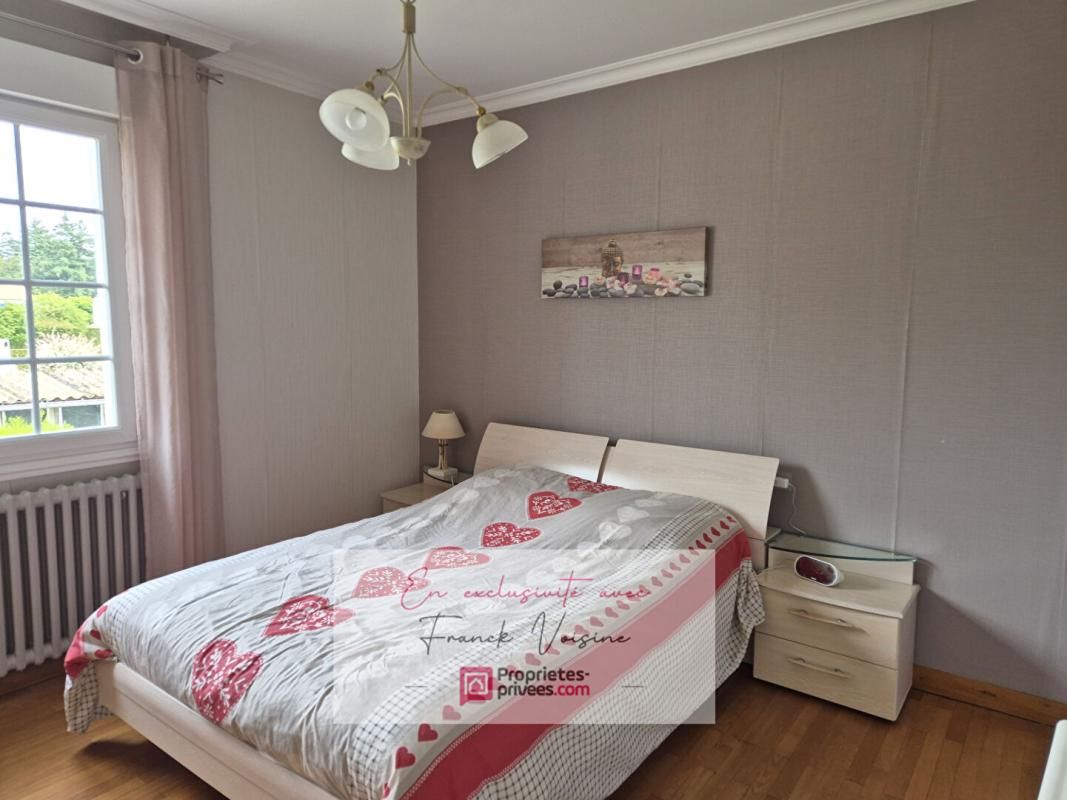 LE BOUPERE A VENDRE en Exclusivité au Boupère, maison de 135 m2 avec 3 chambres et 1 bureau sur une parcelle de 745 m2 3