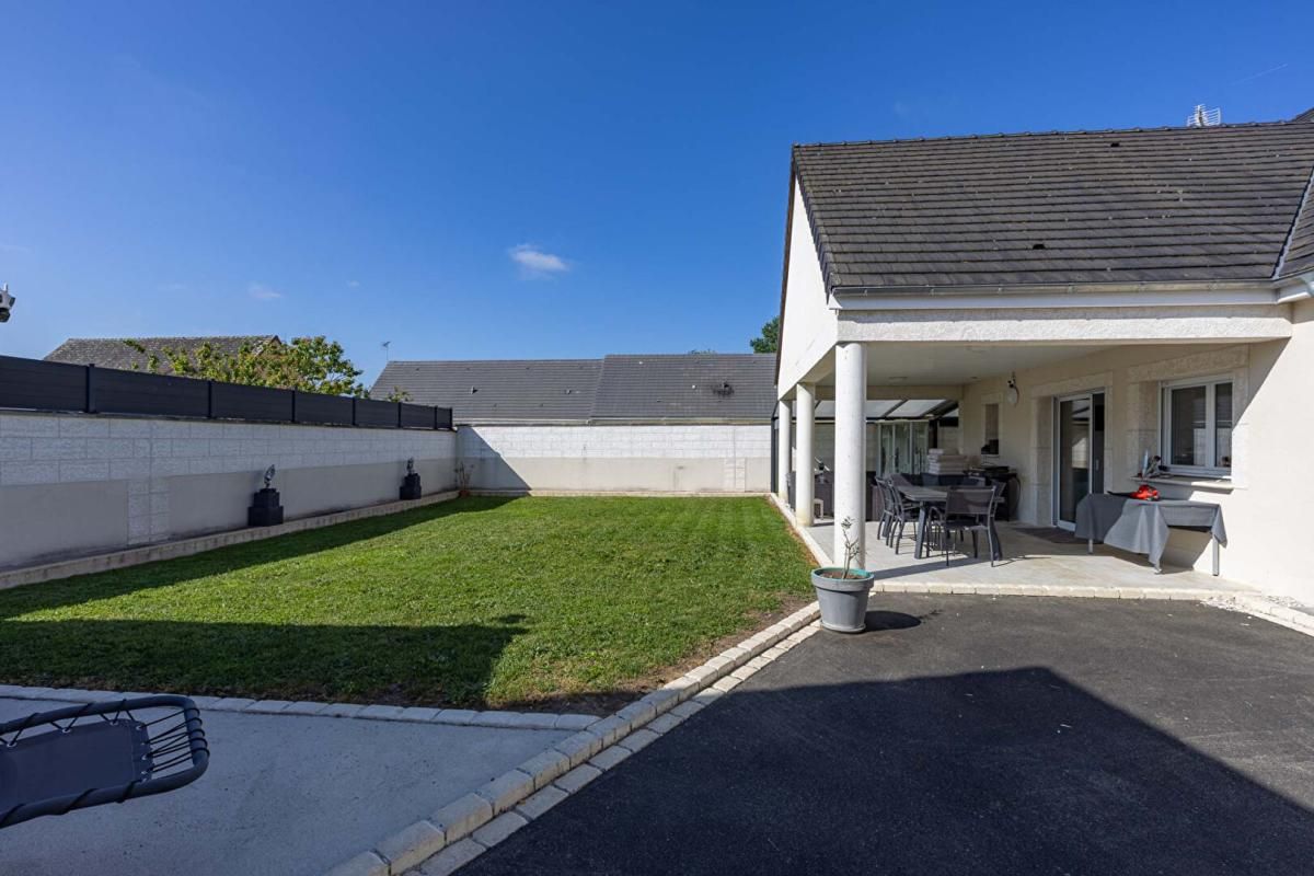 ROMORANTIN-LANTHENAY Maison Romorantin Lanthenay 5 pièces 138 m2 3