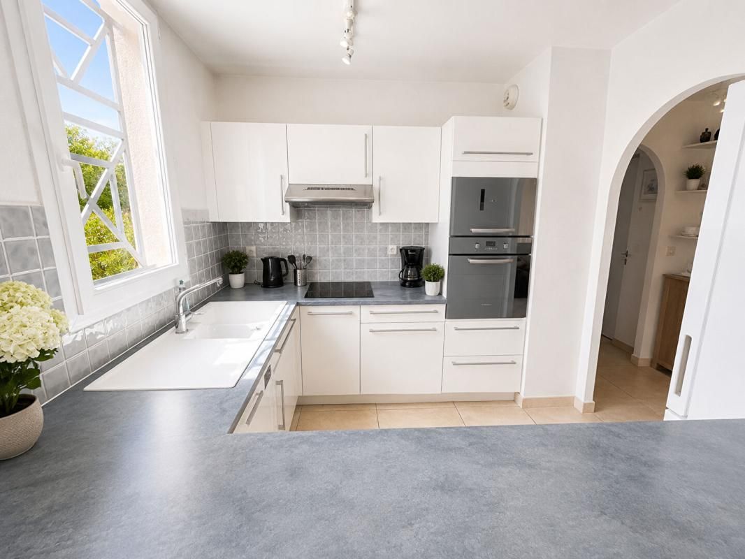 FREJUS Appartement 4 pièces en dernier étage avec terrasse 3