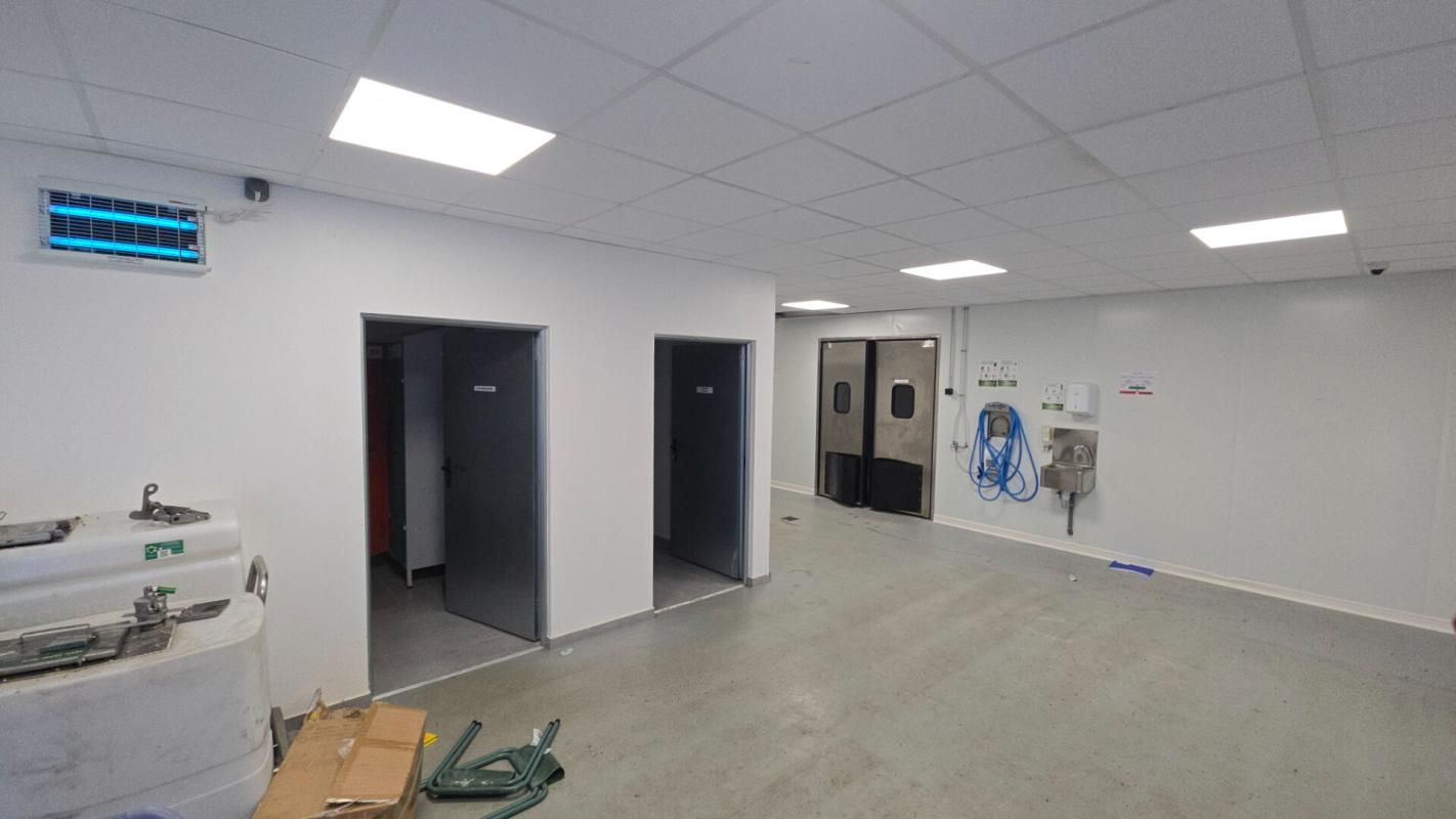 DREUX SECTEUR DREUX - Laboratoire industriel alimentaire1.800 m² 3
