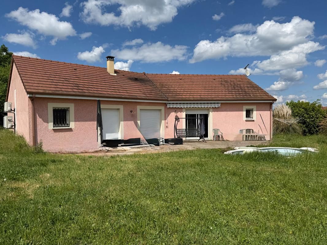 LUSIGNY Maison 4 chambres piscine et garage 1