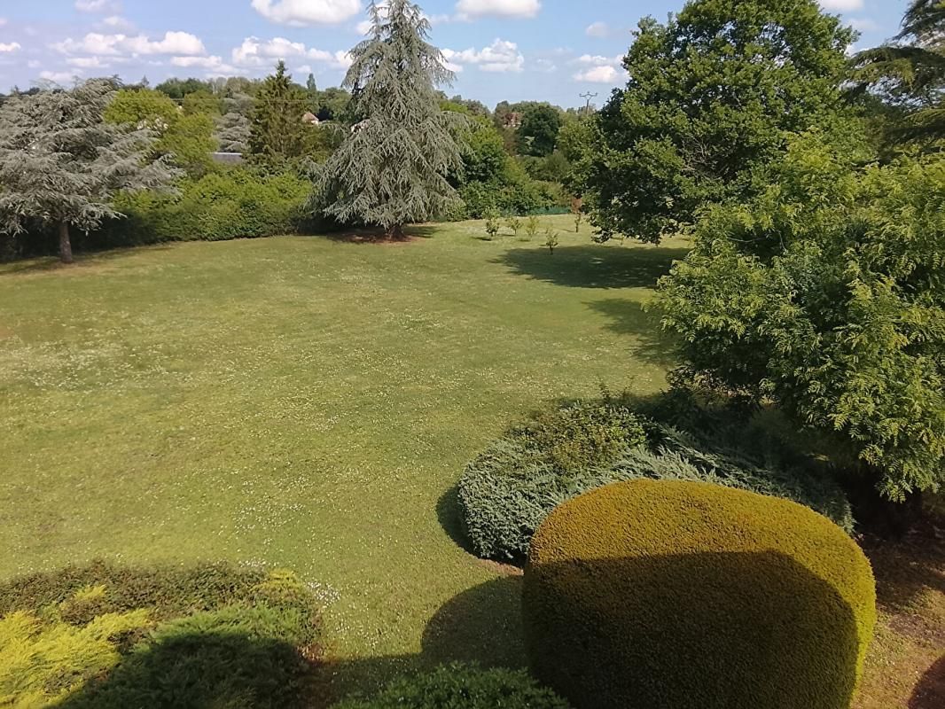 BELABRE Demeure de prestige Belabre 7 pièce(s) 200 m2 4