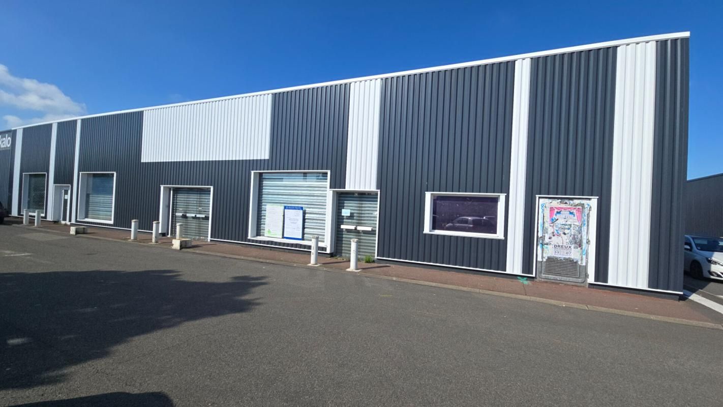VERNOUILLET Local commercial Zone commerciale SUD Vernouillet 445 m2 2