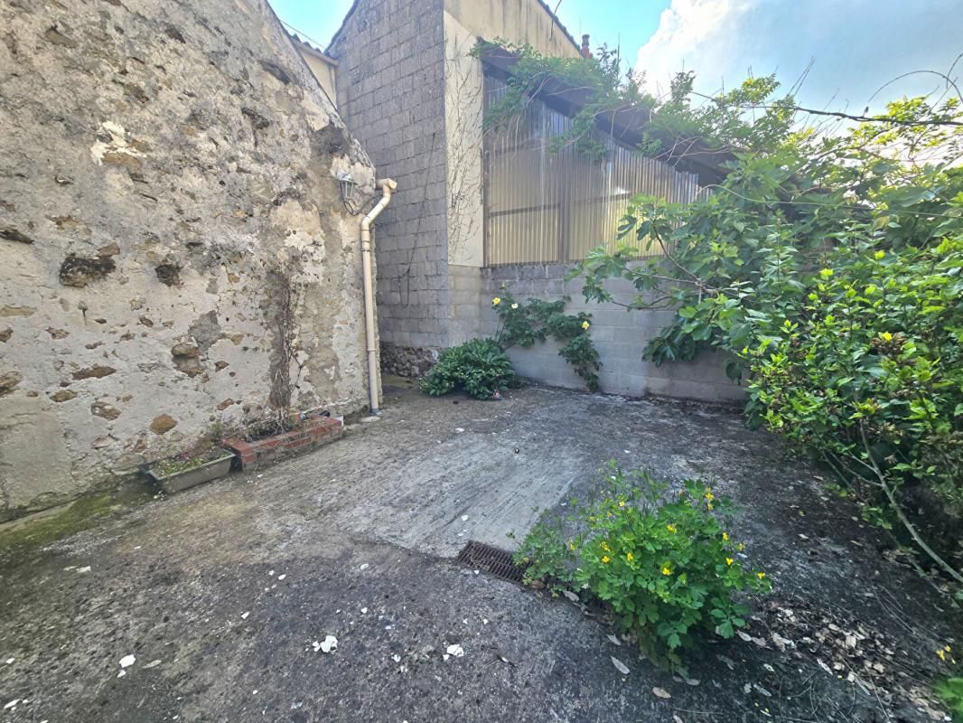 SAINT-JEAN-LES-DEUX-JUMEAUX Maison 4 pièce(s) 68 m2 (77660 77100) 3