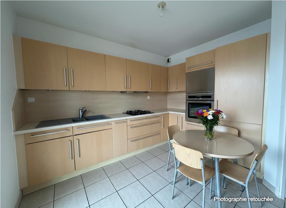 SAINTE-LUCE-SUR-LOIRE Appartement Sainte Luce Sur Loire 4 pièce(s) 89.14 m2 2