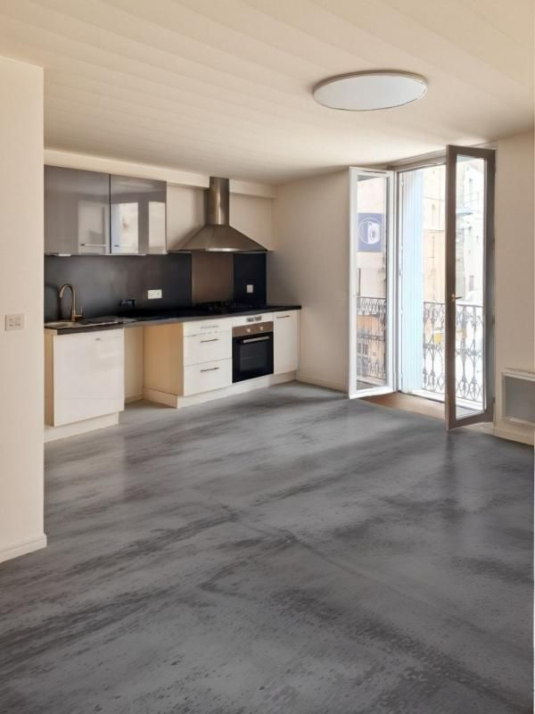 MONTAGNAC Appartement  3 pièce(s) 72m² habitable 2