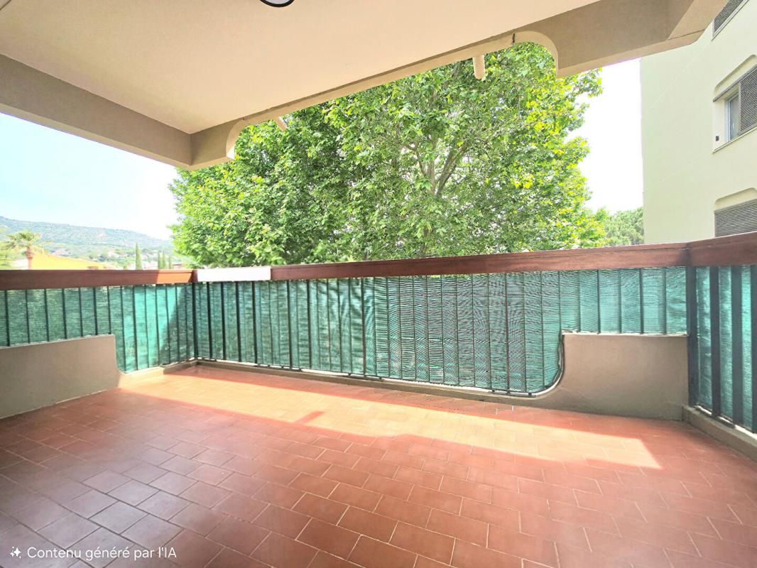 LE LAVANDOU Appartement Le Lavandou 2 pièce(s) 40 m2 ET TERRASSE 1