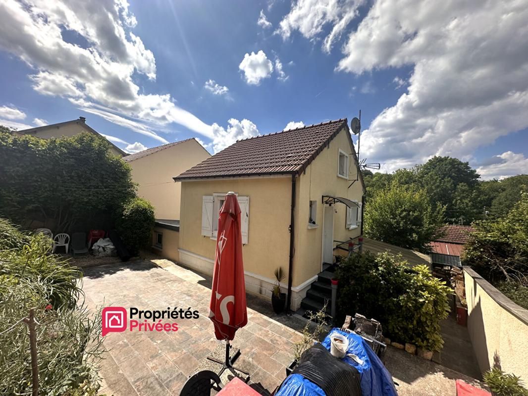 VIARMES Charmante maison familiale avec jardin, terrasses et dépendance 115 m2 3