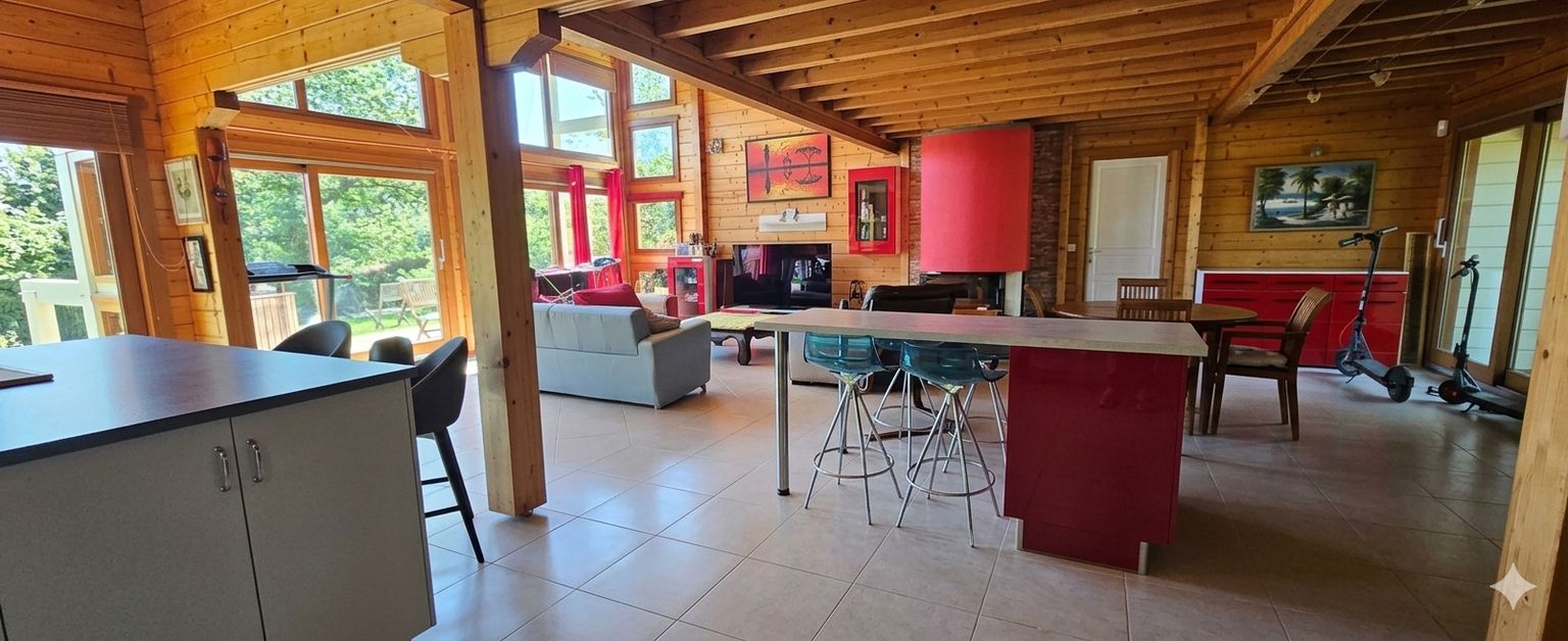 NAILLOUX NAYOUX , PROPRIETE DE 259 M² / 3650 m² 3