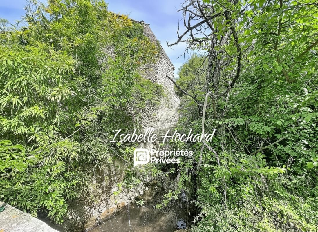 NEOULES Propriété de charme Ancien moulin rénové de 253 m² habitables sur plus de 8 000 m² de terrain ? Néoules 1