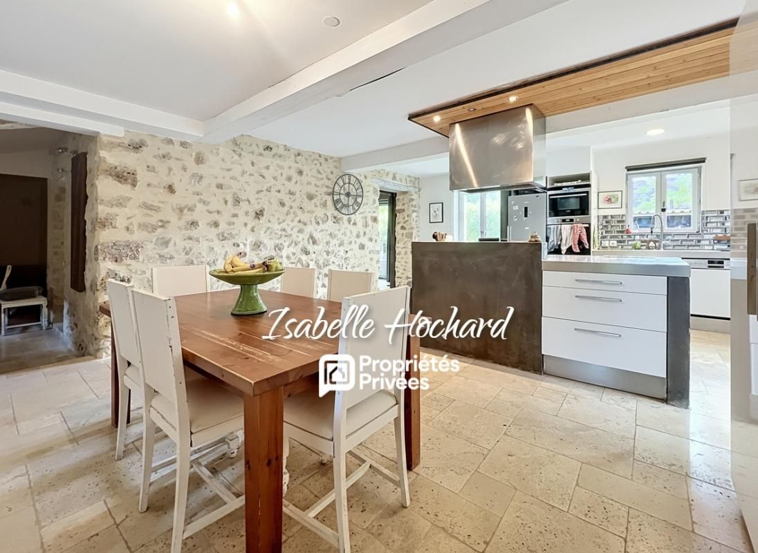 NEOULES Propriété de charme Ancien moulin rénové de 253 m² habitables sur plus de 8 000 m² de terrain ? Néoules 3
