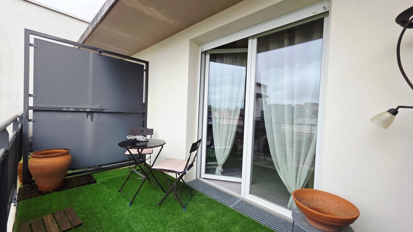 BOURGES BOURGES APPARTEMENT RECENT 3 PIECES TERRASSE GARAGE PARKING 2