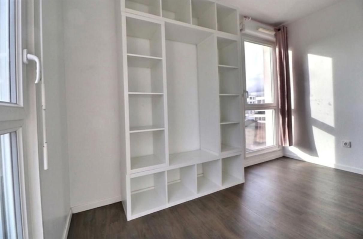 AULNAY-SOUS-BOIS Appartement Aulnay Sous Bois 4 pièce(s) 4