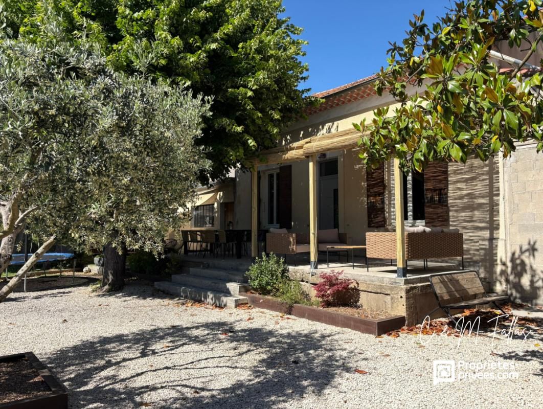 SERIGNAN-DU-COMTAT Maison familiale au centre village de Sérignan-du-Comtat 2