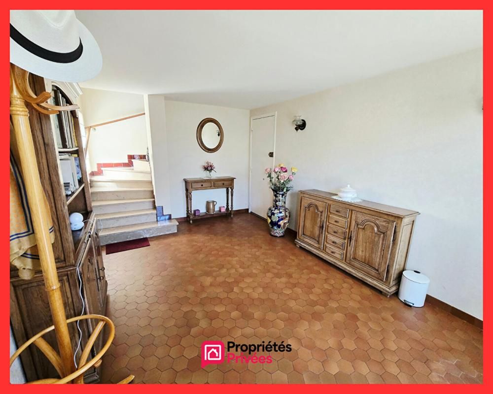 MONTFERMEIL 93370 MONTFERMEIL - Maison 6 pièces 120 m² - 3  Chambres - 1 Bureau - Garage -Jardin 4