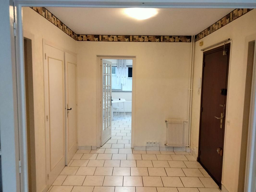 LYON-8E-ARRONDISSEMENT Appartement Lyon 8, 4 pièce(s) 88.20 m2 3