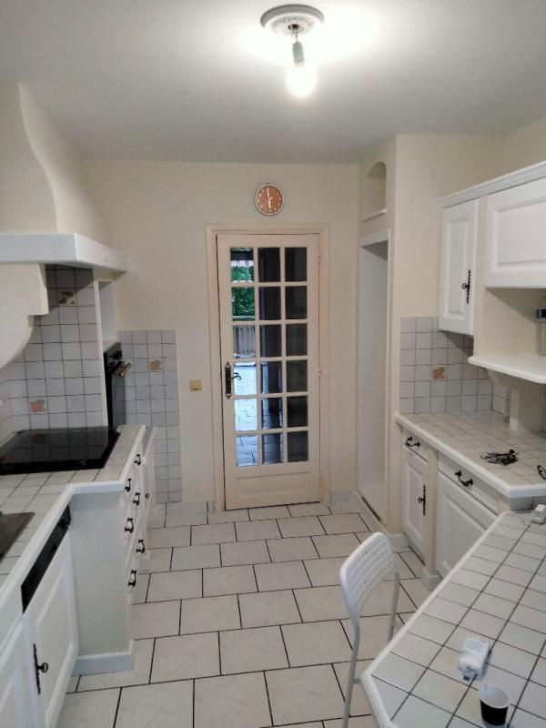 LYON-8E-ARRONDISSEMENT Appartement Lyon 8, 4 pièce(s) 88.20 m2 4