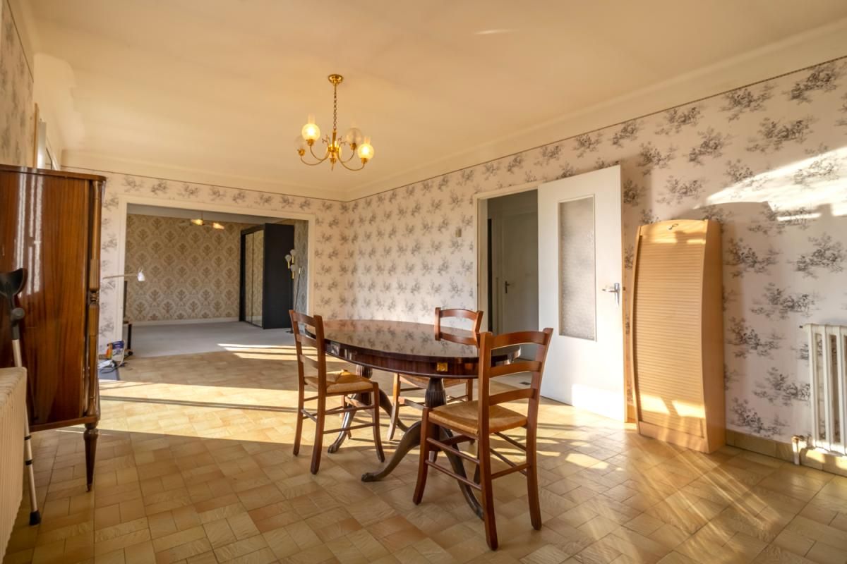 GIEVRES Maison Gièvres 6 pièce(s) 142 m2 4