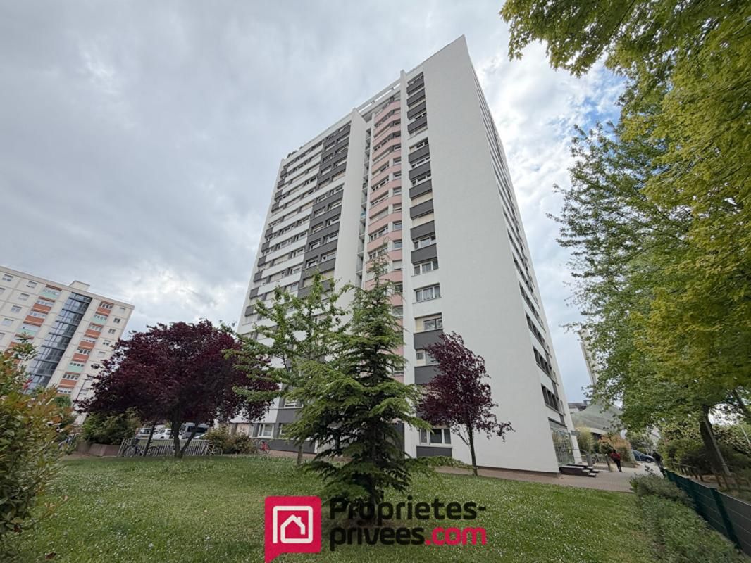 STRASBOURG Appartement studio - quartier Esplanade 1