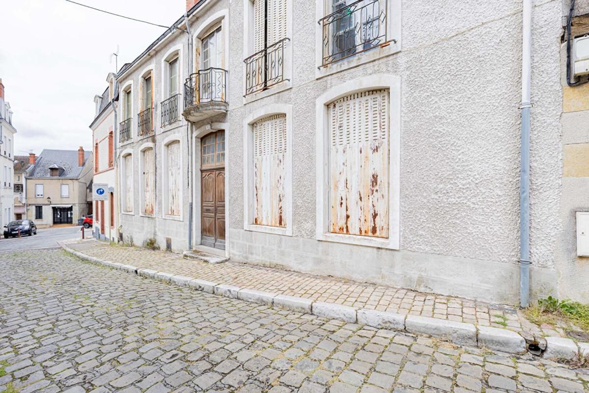 VIERZON Immeuble Vierzon 20 pièces 288 m2 1