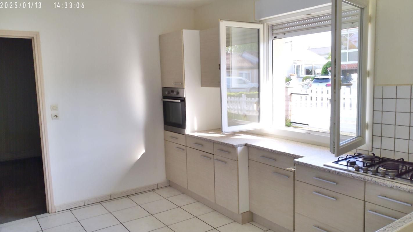FRESNES-EN-WOEVRE Maison Fresnes En Woevre 5 pièce(s) 90 m2 3
