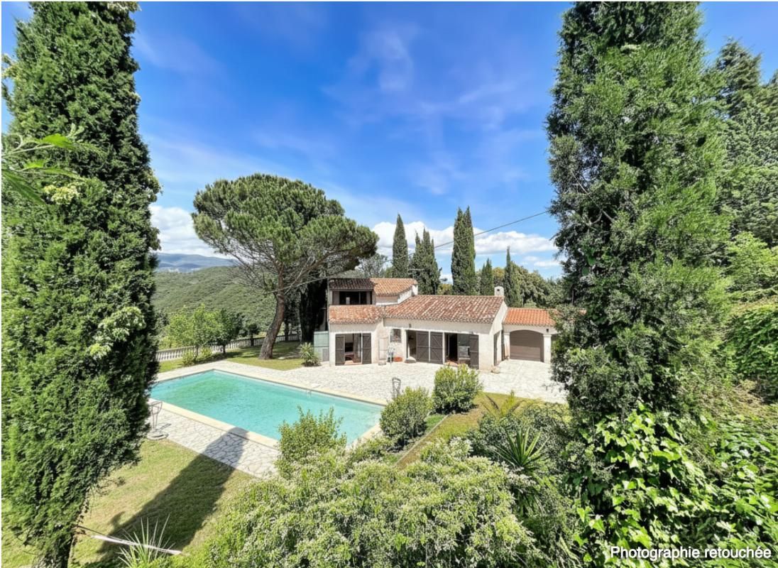 AURIBEAU-SUR-SIAGNE Tanneron Maison indépendante 4-5 pièces de 165 m2 3