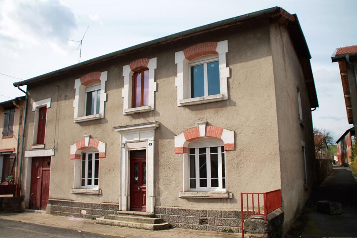 BRIEULLES-SUR-MEUSE Maison Brieulles Sur Meuse 8 pièce(s) 205 m2 1