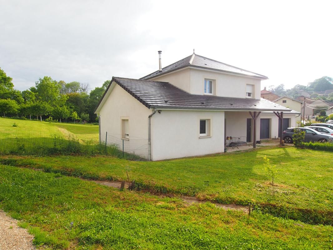 VAL-DE-MEUSE Maison récente 2