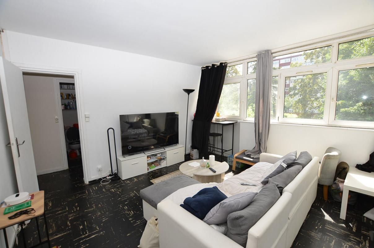 VIRY-CHATILLON Appartement Viry Chatillon 2 pièce(s) 38 m² (locataire en place) 2