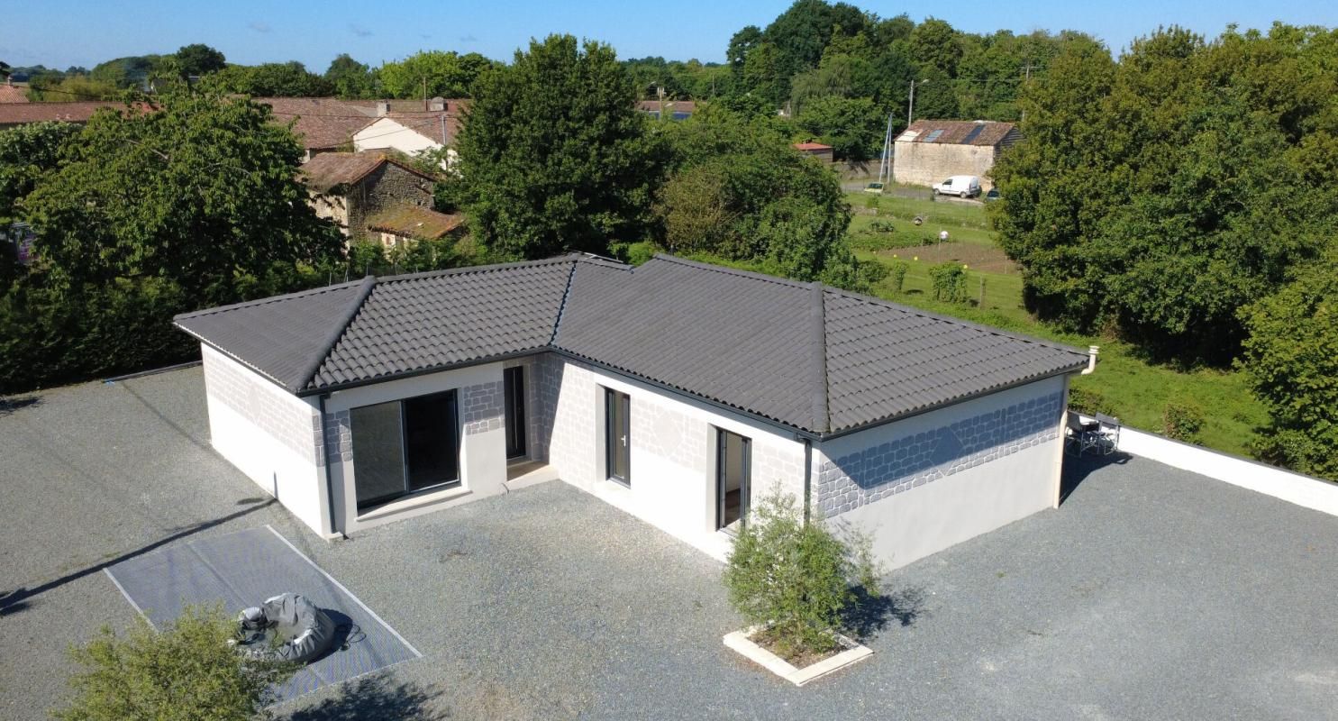 SAVIGNE Maison Savigne 4 pièce(s) 105 m2 1