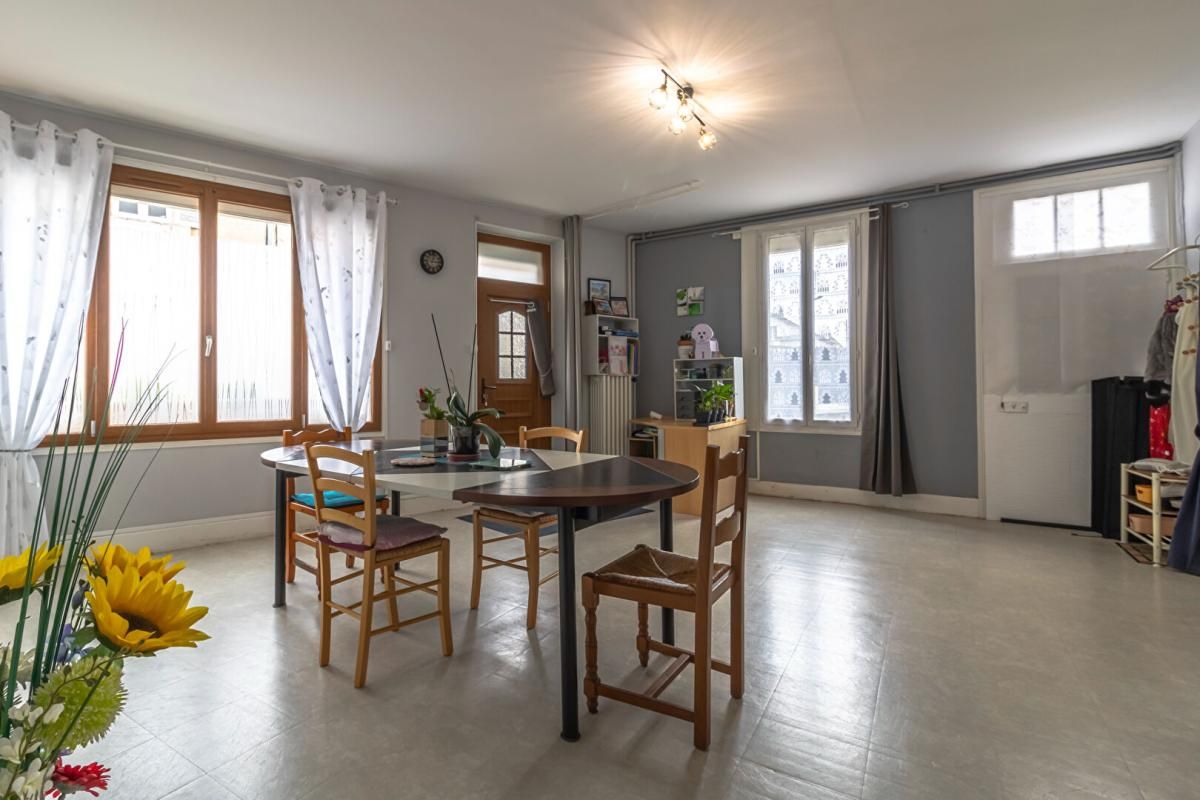 CHABRIS Maison Chabris 7 pièce(s) 134.98 m2 4